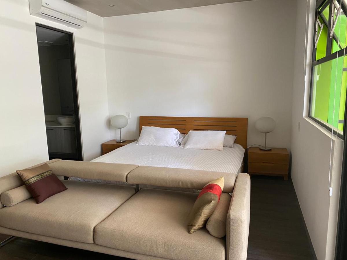 Bee Suites Santa Ana Экстерьер фото