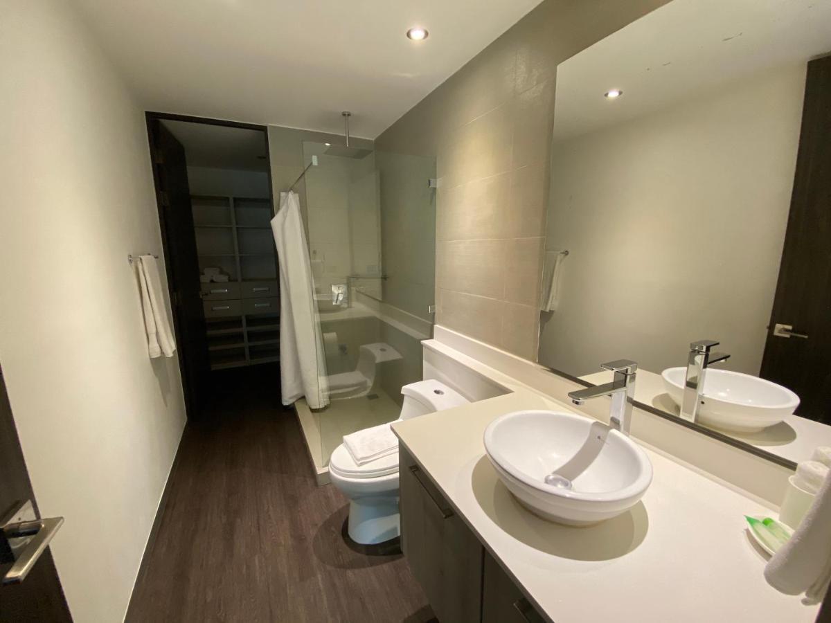 Bee Suites Santa Ana Экстерьер фото