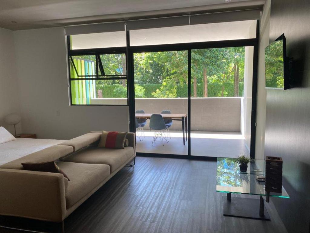 Bee Suites Santa Ana Экстерьер фото