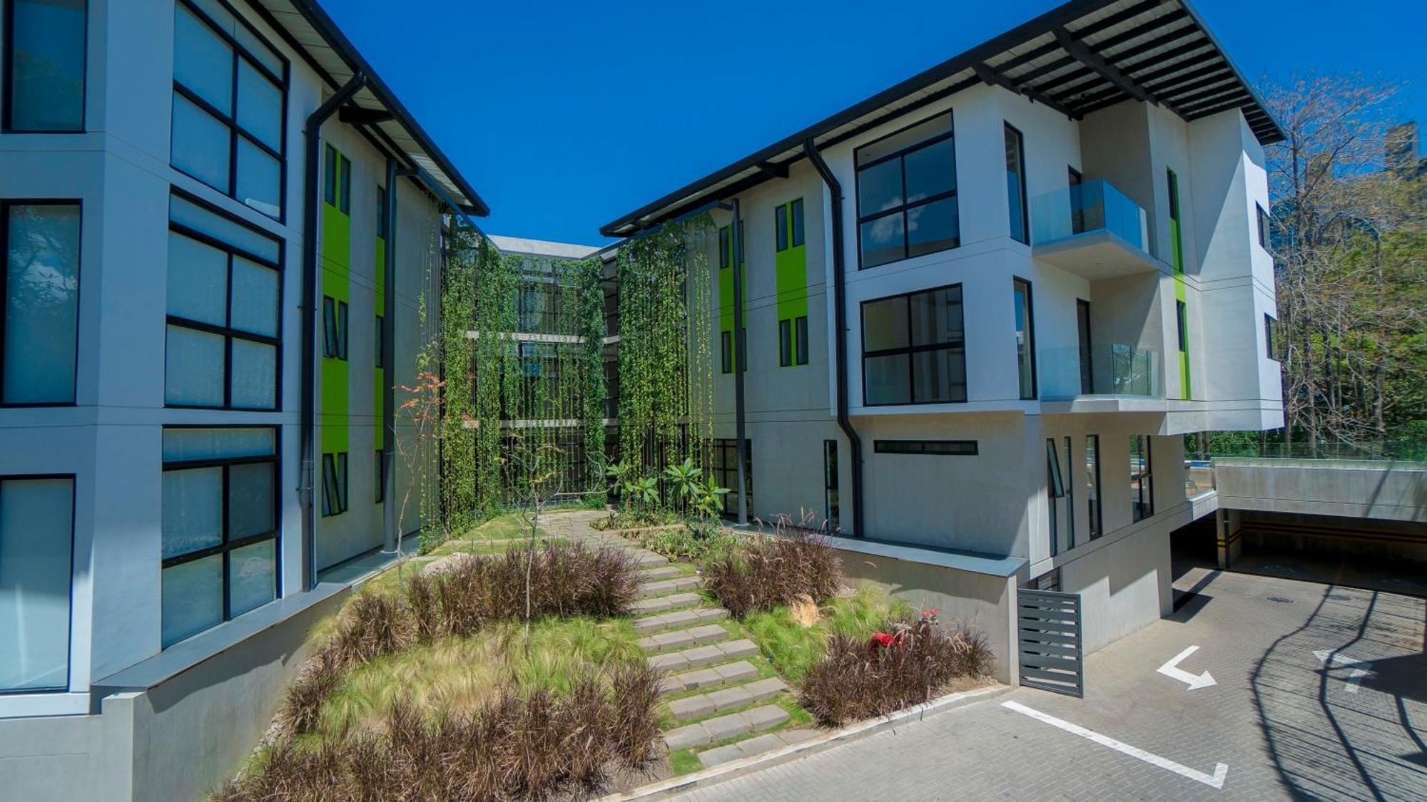 Bee Suites Santa Ana Экстерьер фото
