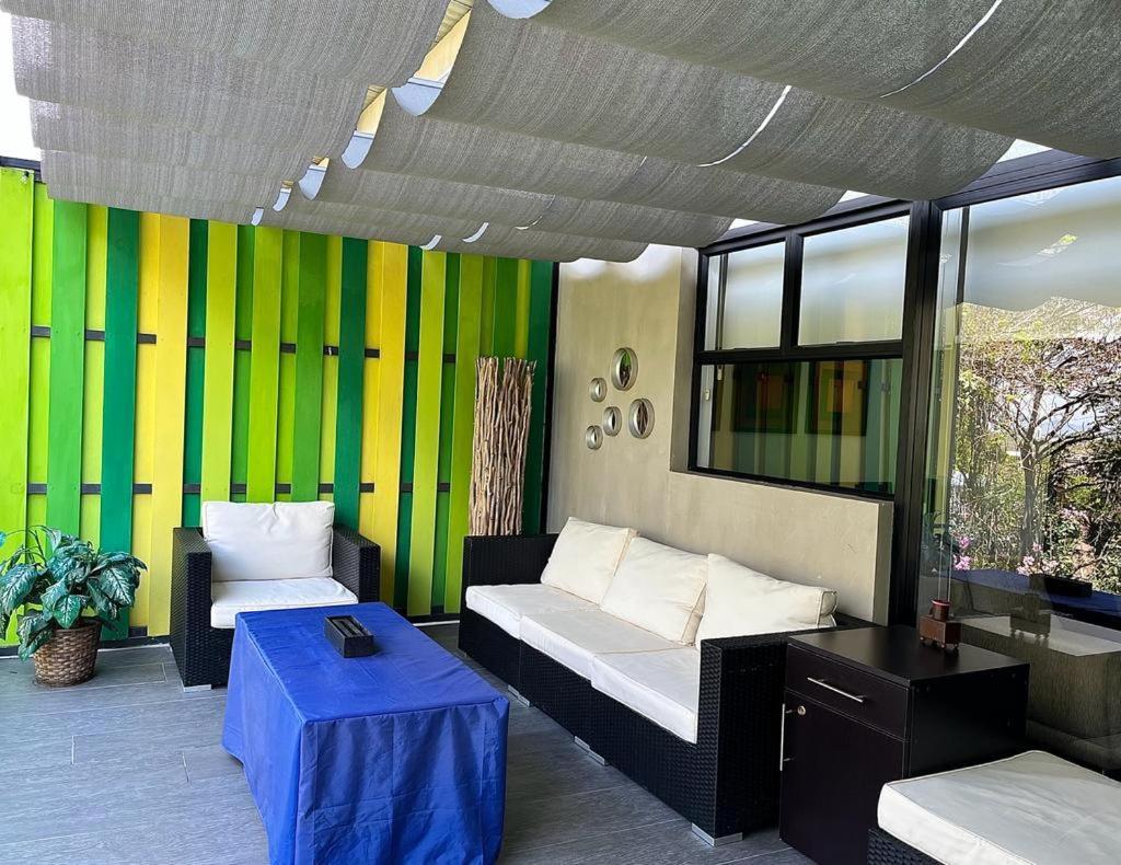 Bee Suites Santa Ana Экстерьер фото