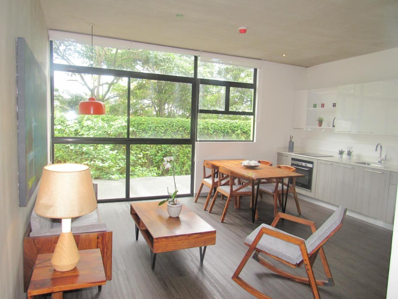 Bee Suites Santa Ana Экстерьер фото
