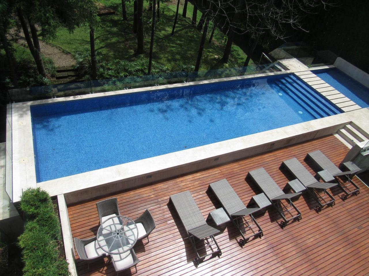 Bee Suites Santa Ana Экстерьер фото