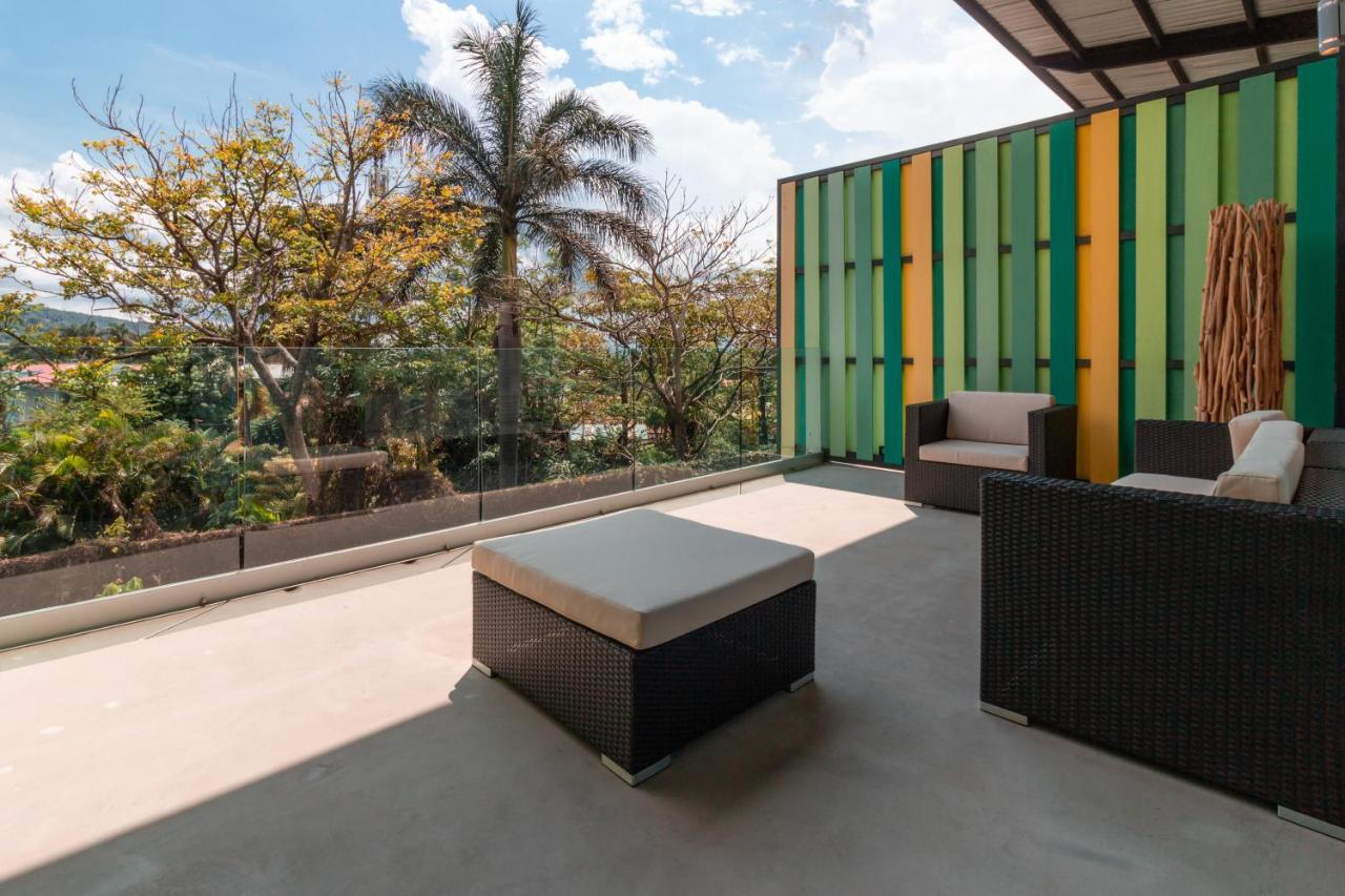 Bee Suites Santa Ana Экстерьер фото
